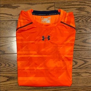 Under Armour Men’s Athletic shirt